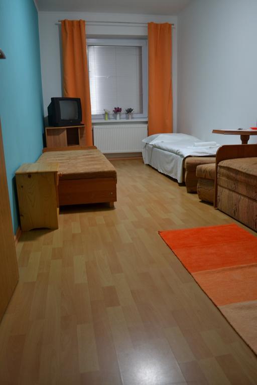 Hotel Privat Julia Vrbov Camera foto